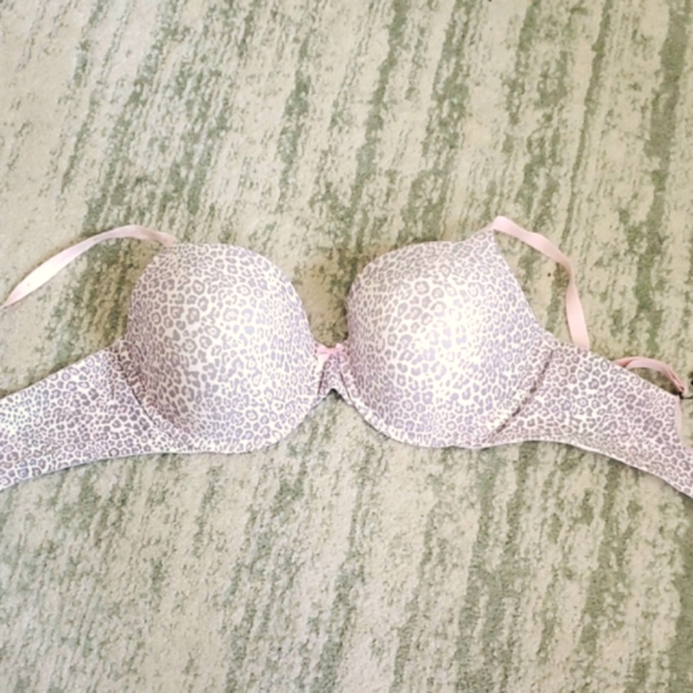 Victoria's Secret Leopard Print Bra - Light Pink and Gray New - Picture 2 of 8